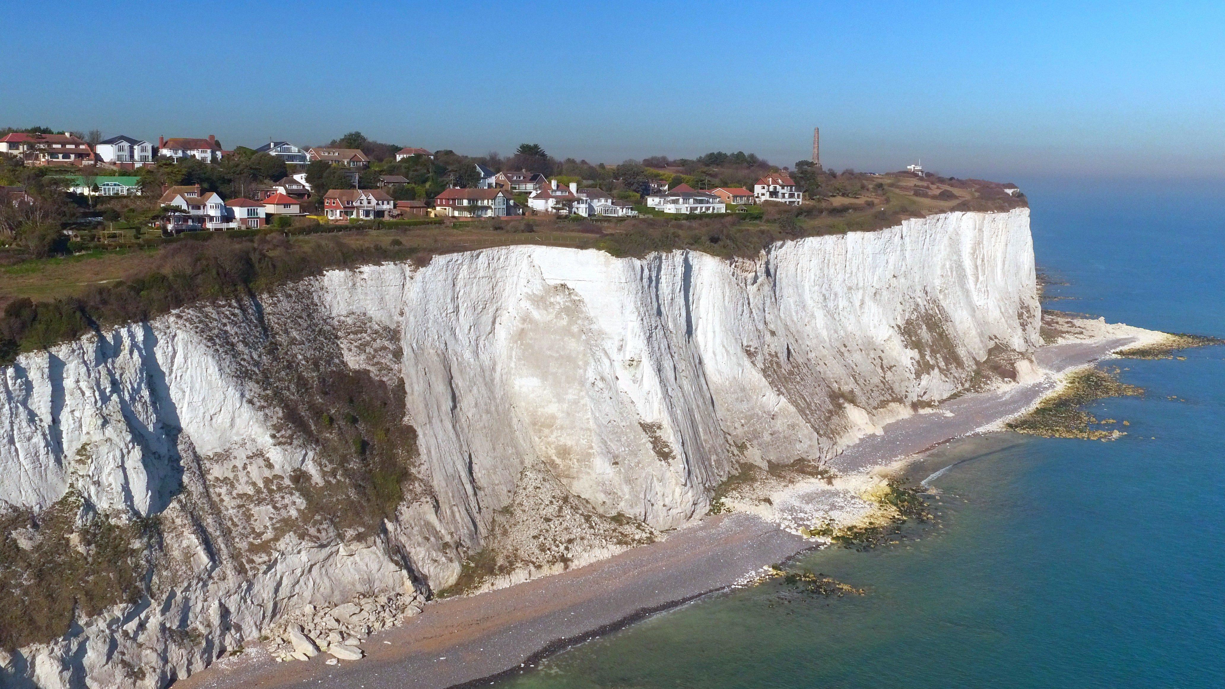 Holiday Inn Express Folkestone Channel Tunnel, An Ihg Hotel מראה חיצוני תמונה